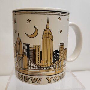 New York Manhattan Skyline Mug Jay Joshua Gold Black White Shiny